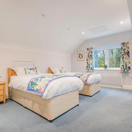 3 Bed In Sz412 *