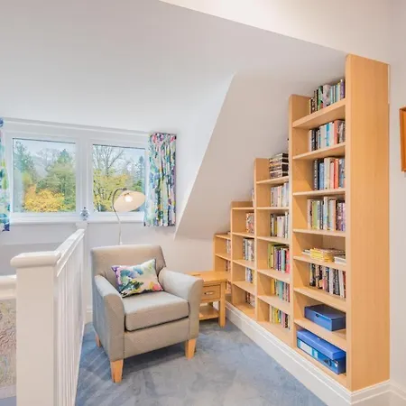 3 Bed In Sz412 Ambleside